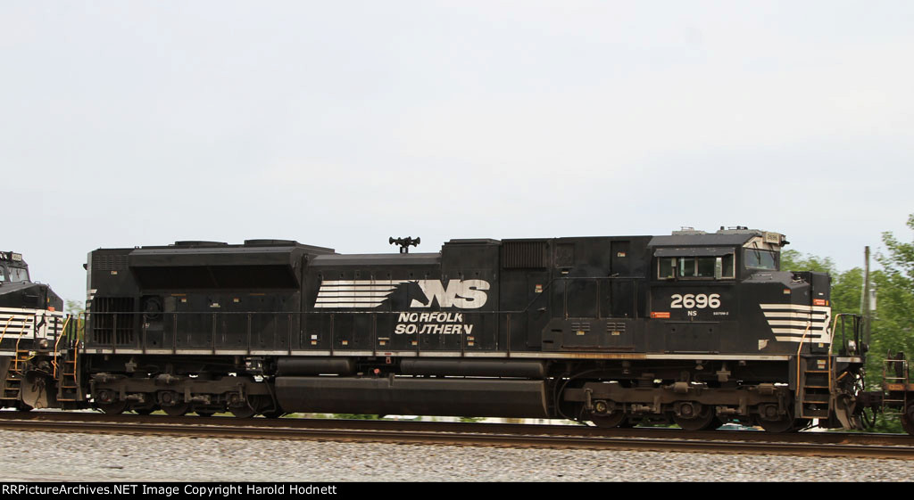 NS 2696